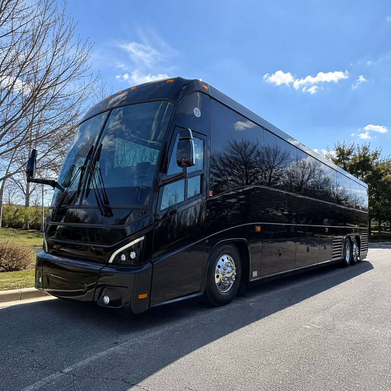 multi shift healthcare and medical facility shuttles in daly city